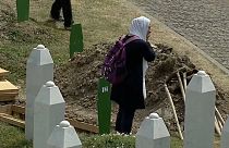 Srebrenica, 26 anni dopo: più di mille corpi mancano all'appello