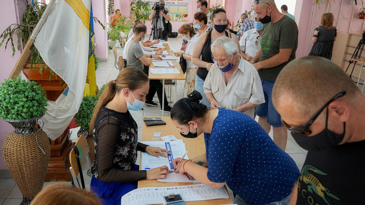 مواطنو مولدوفا يقترعون في انتخابات برلمانية مبكرة، الأحد 11 يوليو 2021
