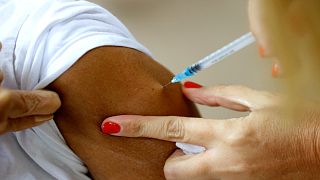 بعد تكثيف حملات التطعيم ضد كورونا.. هل حقّقت دول أوروبية "المناعة الجماعية"