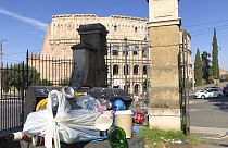 Roma hasta arriba de basura por el embrollo burocrático del servicio de recogida de residuos