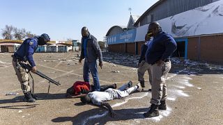Afrique du Sud : l'armée dans la rue face aux manifestants