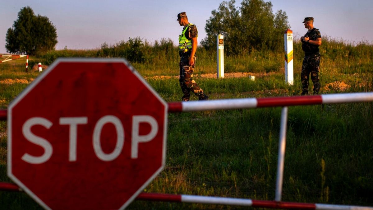 گشت‌زنی گارد مرزی لیتوانی در مرز با بلاروس