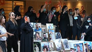 تجمع خانواده‌های قربانیان انفجار بیروت در اعتراض به روند تحقیقات پرونده