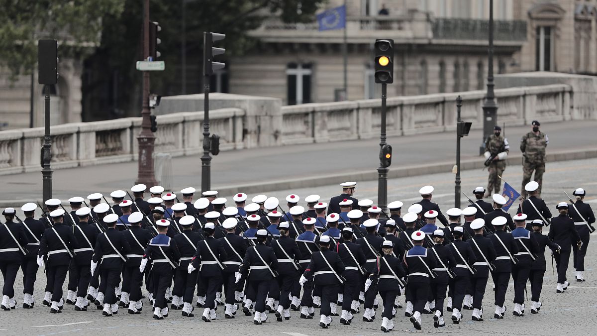 العرض العسكري التقليدي بمناسبة العيد الوطني في فرنسا