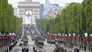 Emmanuel Macron preside el último desfile del 14 de julio de la legislatura