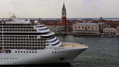 Ships passing through Venice Ships passing through Venice