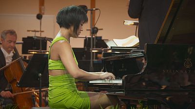 پیانوی «یوجا وانگ» در جشنواره موسیقی ریگا یورمالا لتونی