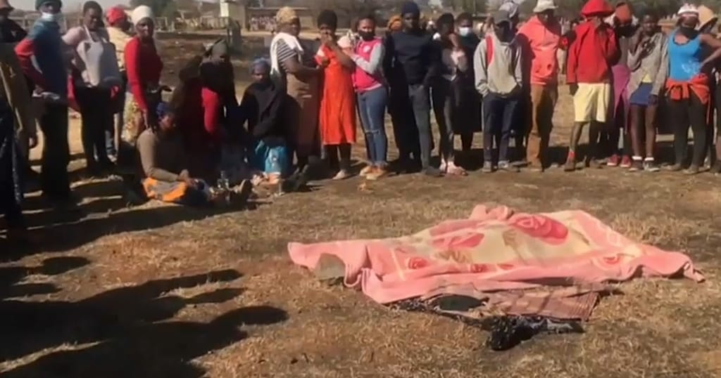 South Africa: Family mourns teenager killed in violence | Africanews