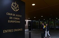 Европейские Суд и Комиссия наступают на Польшу