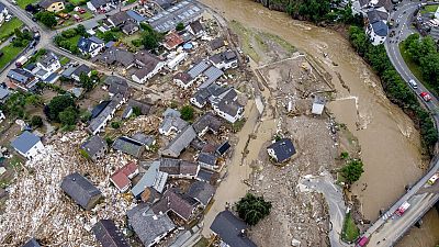 Case distrutte vicino al fiume Ahr a Schuld, Germania
