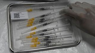 جرعات من لقاح أسترازينيكا في مركز للتطعيم في بانكوك. 2021/07/15