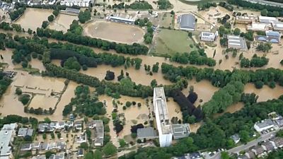 Hochwasser in Europa: Dutzende Tote und Vermisste 