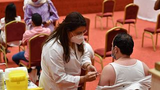 حملة تطعيم الموظفين في قطاع السياحة في تونس. 2021/06/04