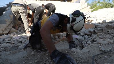 Rettungsmission nach Bombenangriff in Nordsyrien