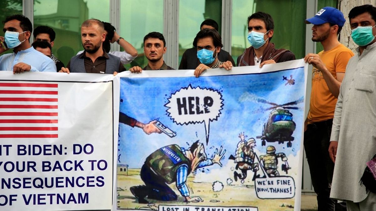 اعتراض مترجمان افغان به آمریکا