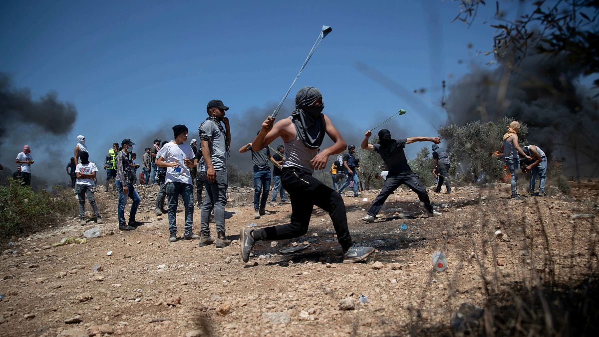 متظاهرون فلسطينيون في الضفة الغربية 