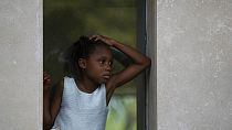 Egy kislány Haiti fővárosában, Port-au-Prince-ben