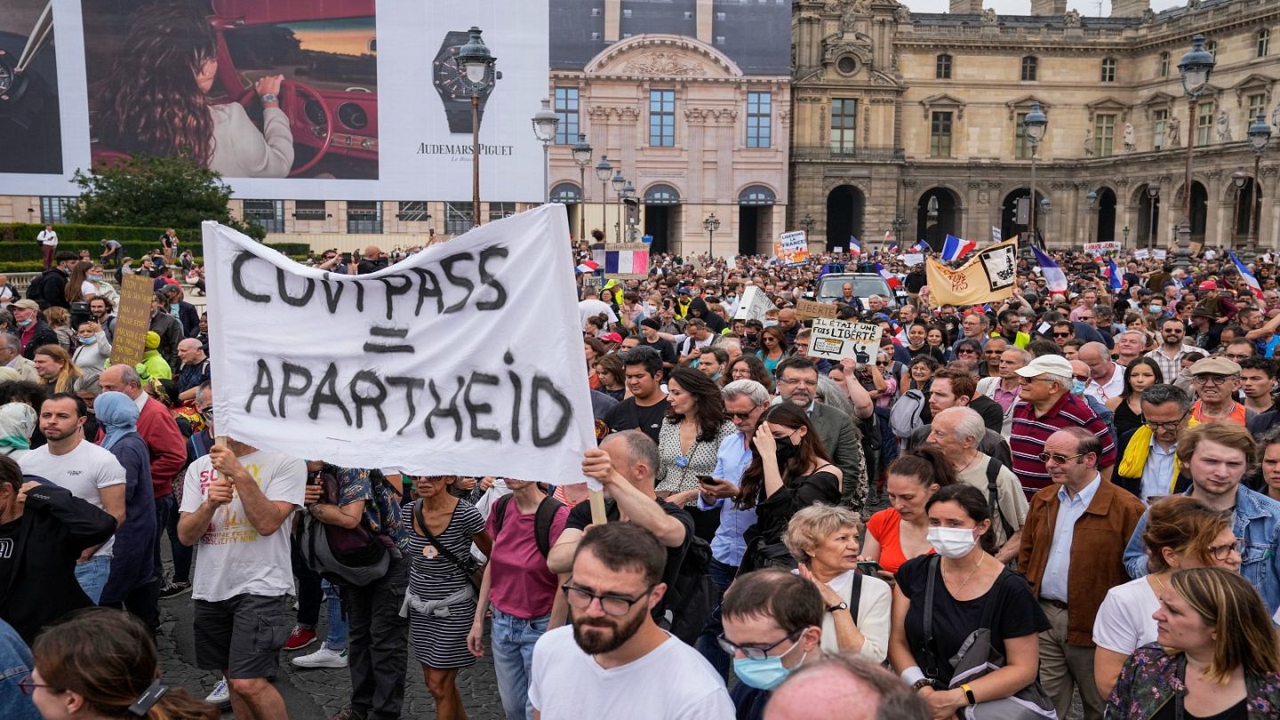 France: Tens of thousands protest against COVID pass, vaccination | Euronews