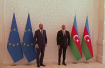 Charles Michel junto a Ilham Alíev este domingo en Bakú