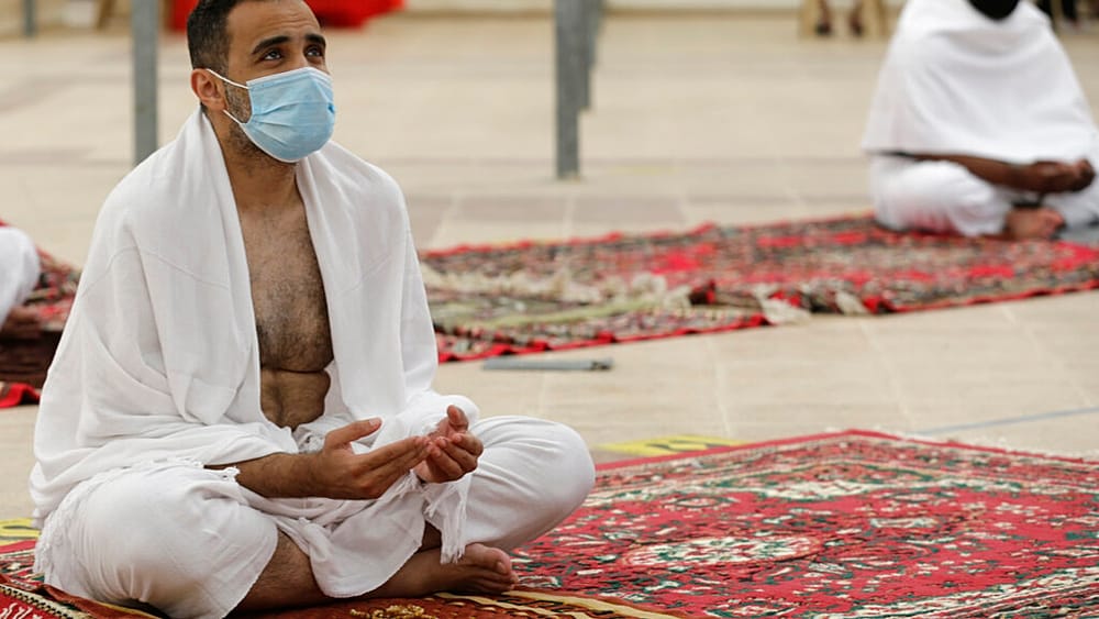 В Мекку с прививкой - Vimarsana News