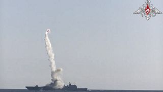 إطلاق صاروخ كروز زيركون الفائق السرعة من البحر الأبيض شمال روسيا. 2021/07/19