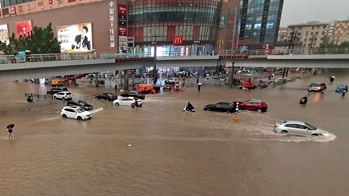 Çin'in orta kesimindeki Henan eyaletinde sel felaketi