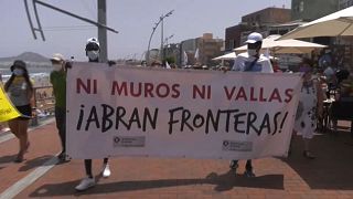 March to show support for migrants held in Canary Islands