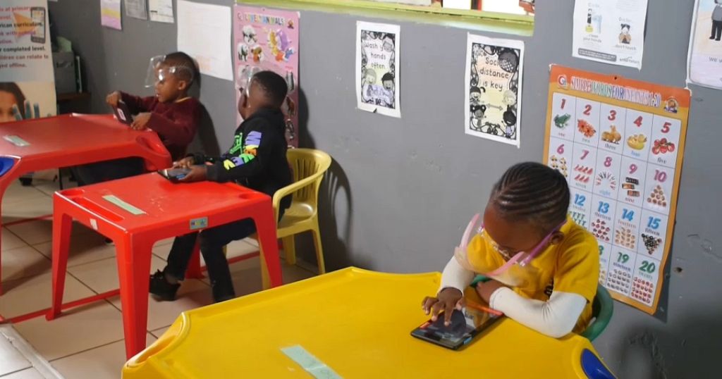 Afrique du Sud : des applications révolutionnent l'apprentissage scolaire 