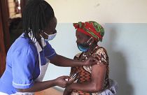 تزریق واکسن کرونا در اوگاندا