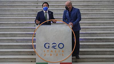 G20: Flashmobber fordern Schuldenerlass