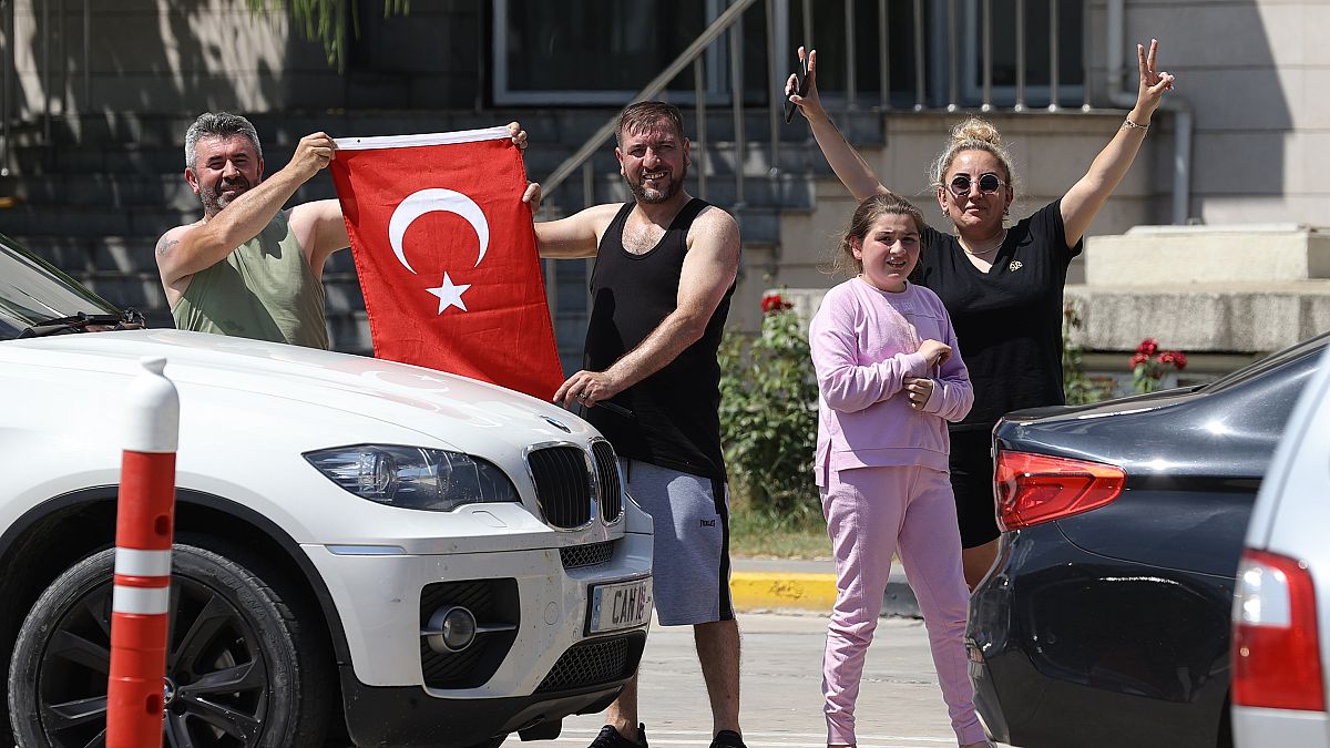 Türkiye'ye gelen gurbetçiler: Döviz artışı bizi de etkiliyor, alım gücü zorlaştı
