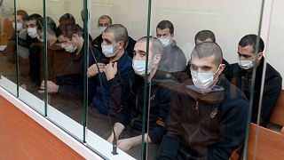 Azerbaycan'ın başkenti Bakü'de mahkemeye çıkarılan 13 Ermenistanlı asker, 6 yıl hapse mahkum edildi