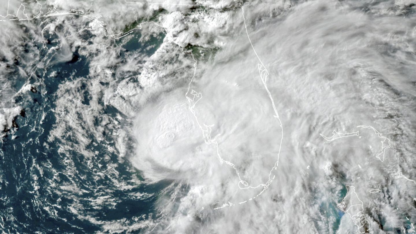 Etats Unis aux c t s des chasseurs de tornades