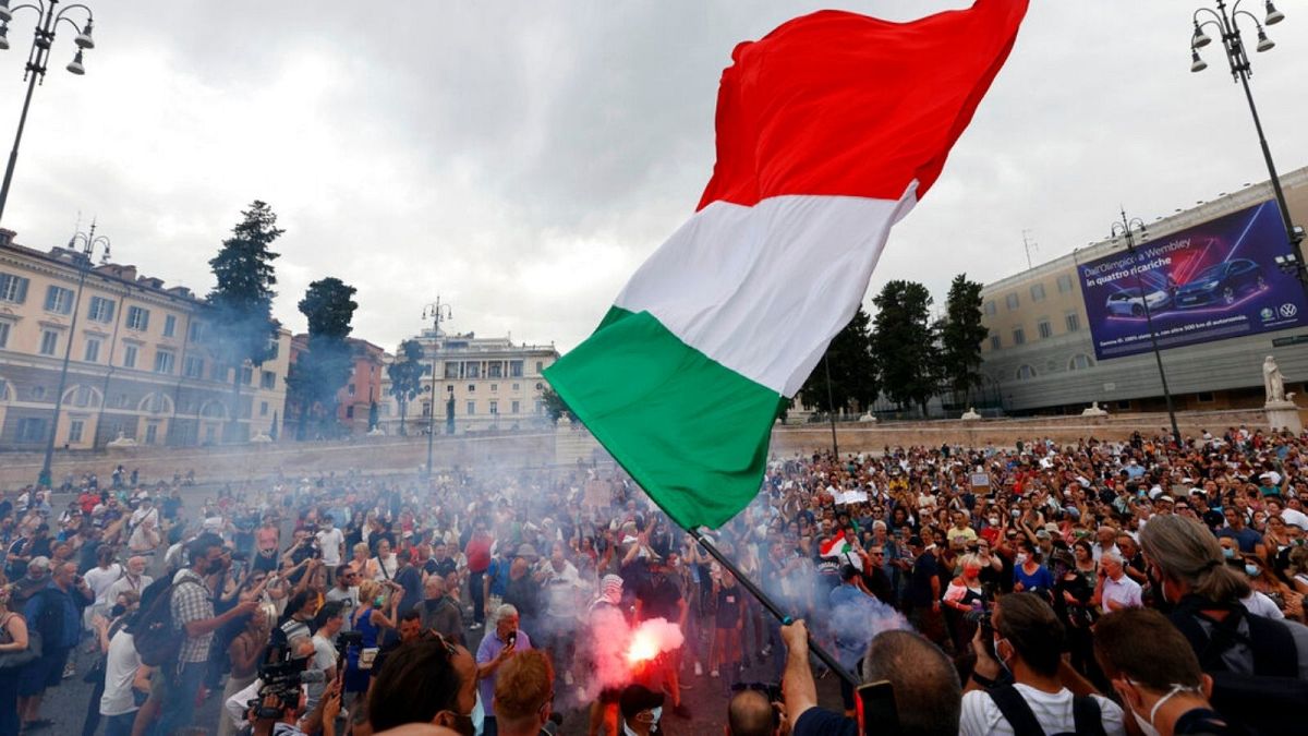 تظاهرات مخالفان الزامی شدن گذرنامه سلامت در رم