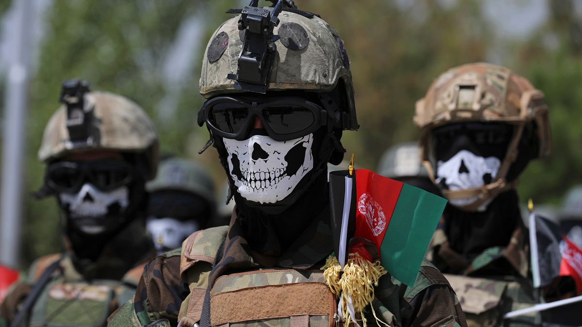 Afganistan ordusu mensubu, özel eğitimli komandolar