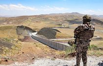 Van Valisi: 295 kilometrelik İran sınır hattına duvar örülecek