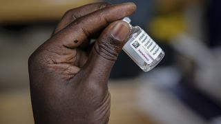 Covid-19 : don de 817 000 doses de vaccins du Royaume Uni au Kenya