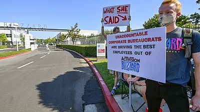 Manifestation des salariés grévistes du groupe Activision Bilzzard à Irvine, en Californie, 28 juillet 2021