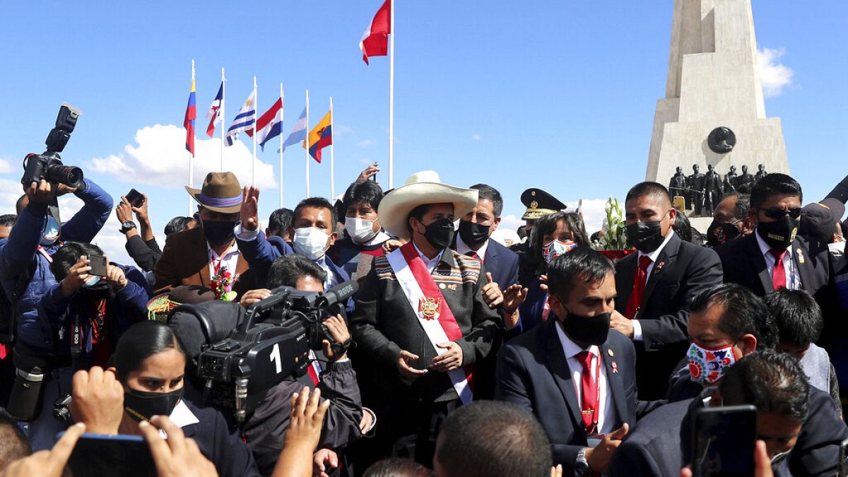 El presidente de Perú, Pedro Castillo, en la Pampa de la Quinua en Ayacucho