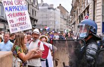 Protesto contra certificado digital junta 15 mil pessoas em Paris