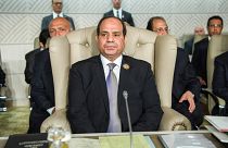 الرئيس المصري عبد الفتاح السيسي يحضر افتتاح القمة العربية الثلاثين في تونس العاصمة، الأحد 31 مارس 2019