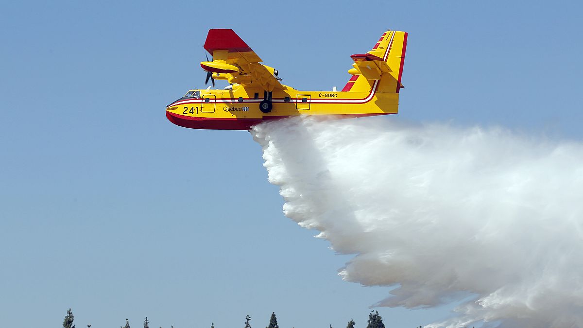 Yeni adıyla Bombardier olan Canadair tarafından üretilen yangın söndürme uçağı
