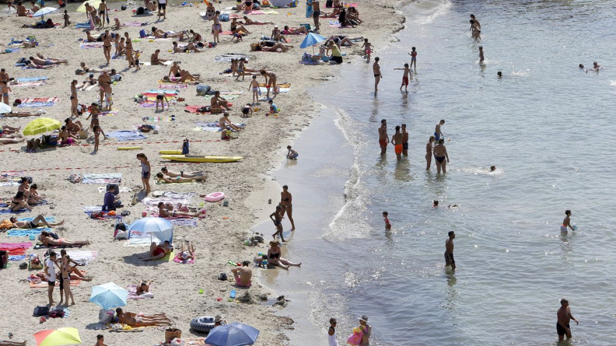 Μασσαλία: Μολυσμένες οι παραλίες- Απειλή για το θαλάσσιο οικοσύστημα
