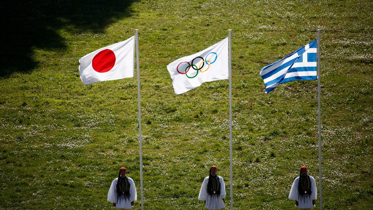 2020 Tokyo Olimpiyat Oyunları'nın meşalesi, antik olimpiyatların doğum yeri olan Yunanistan'da yakılmıştı