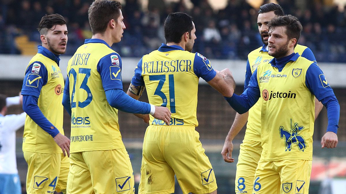 Sergio Pellissier in gol in Napoli-Chievo del 1.2.2015.