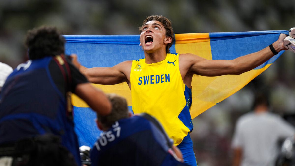 A 21 ans, le prodige suédois Duplantis remporte l'or à la perche