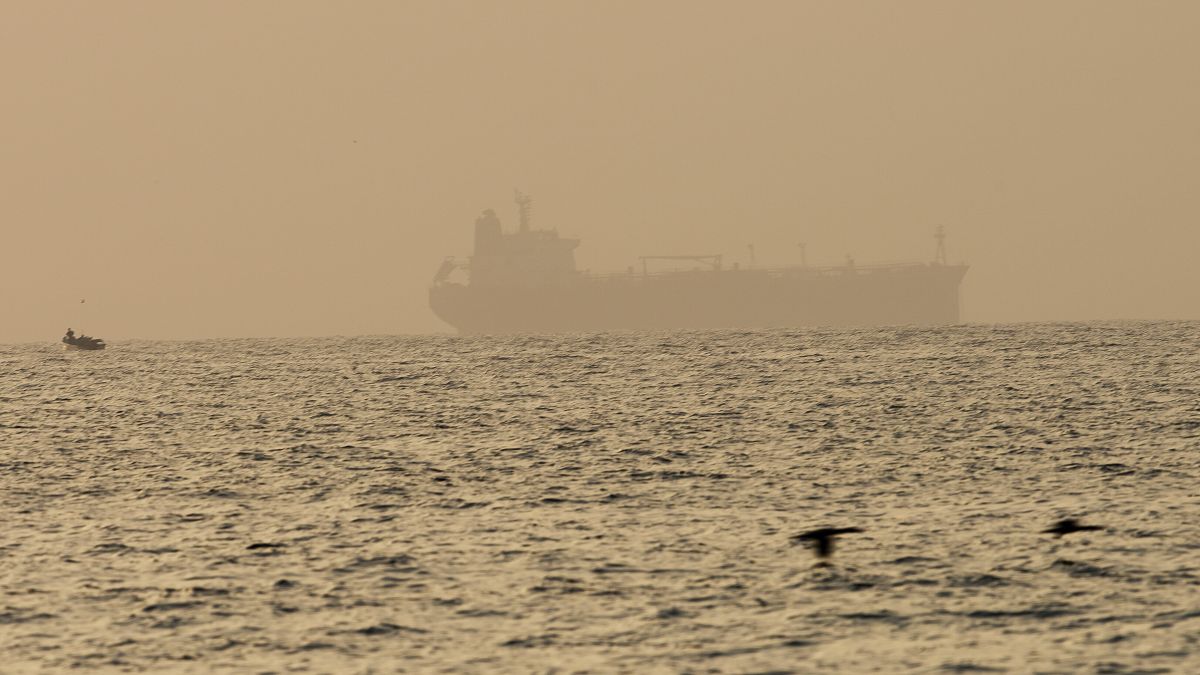 السفينة "اسفالت برينسس" التي ترفع علم بنما والتي تعرّضت لحادث قبالة شواطئ الإمارات العربية المتحدة واعتبر "عملية خطف محتملة"