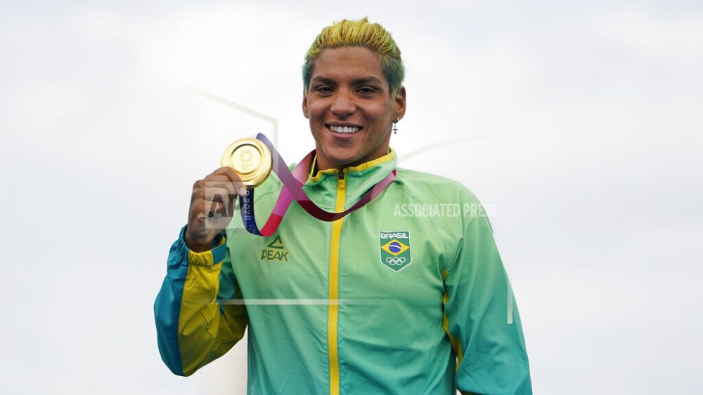 Tóquio 2020: Brasil leva o ouro da maratona de natação feminina - Vimarsana News