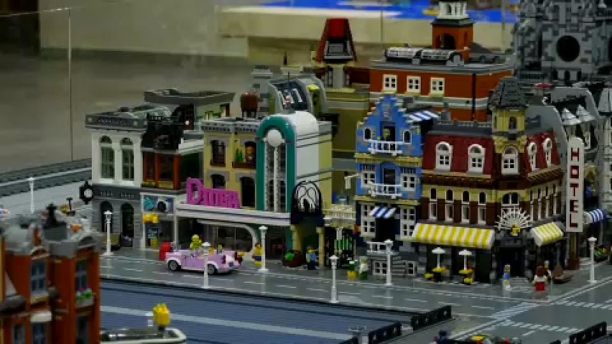 LEGO város
