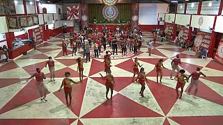 Brésil : la samba de retour dans les salles de danse 